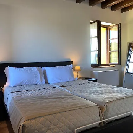 Bed & Breakfast Al Pompiere - Wine And Capriva del Friuli