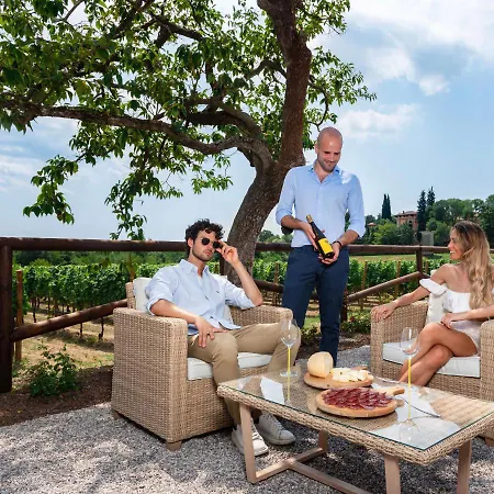 Al Pompiere - Wine And Capriva del Friuli