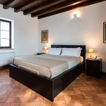Al Pompiere - Wine And Bed & Breakfast