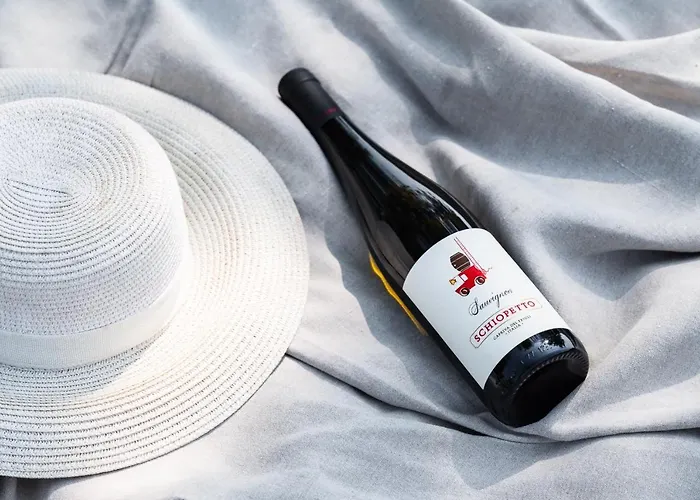 Al Pompiere - Wine&rooms 3* Capriva del Friuli