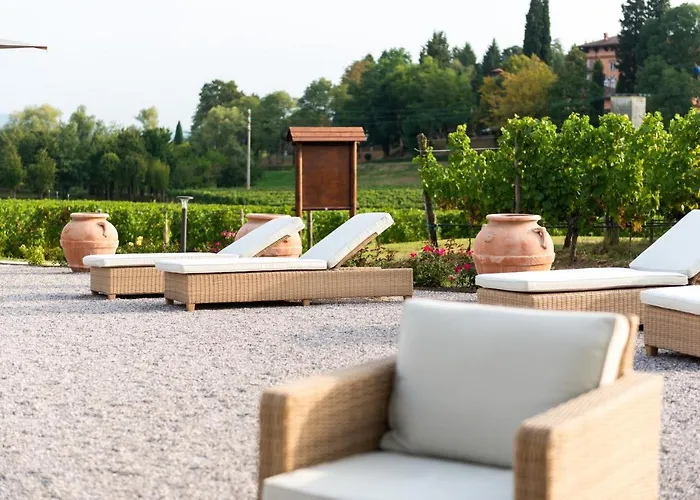 Al Pompiere - Wine&rooms Frühstückspension 3*